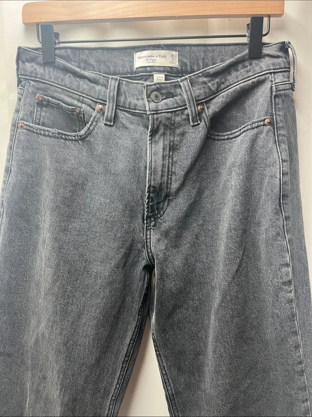 Abercrombie and Fitch Gray Black Curve Love Low Rise Baggy Jean- 26 - Picture 4 of 6